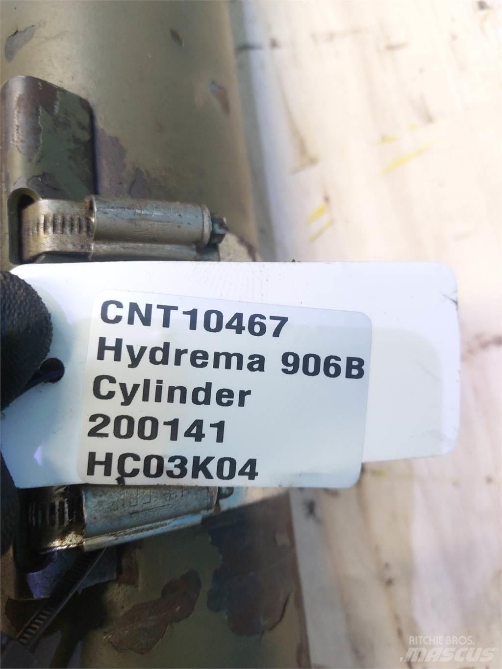 Hydrema 906B Retroescavatori