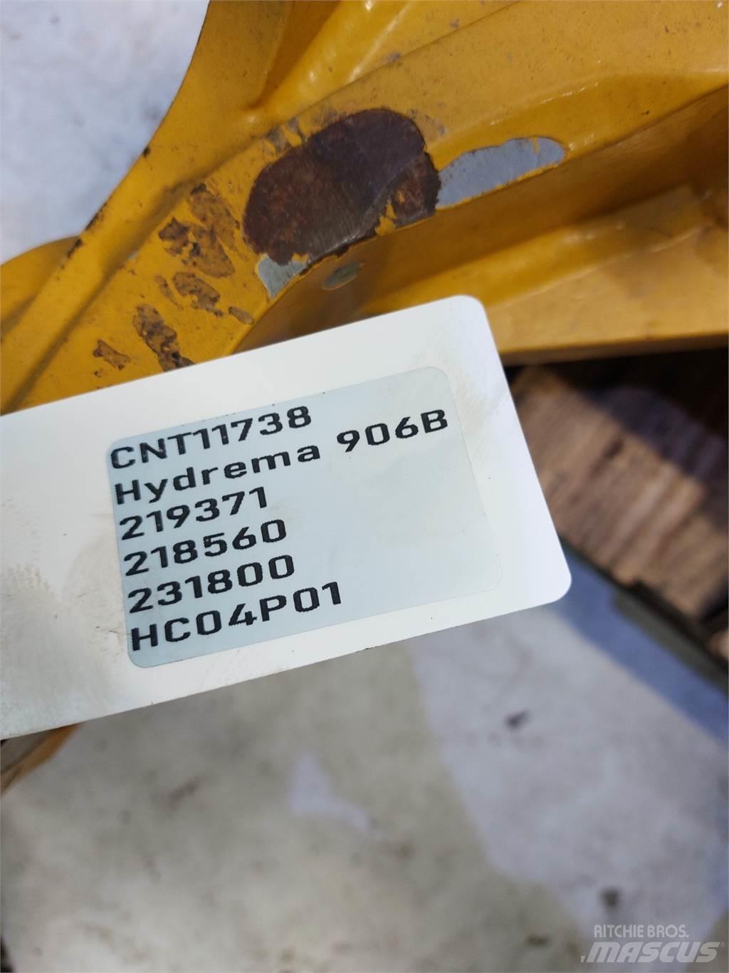 Hydrema 906B Retroescavatori