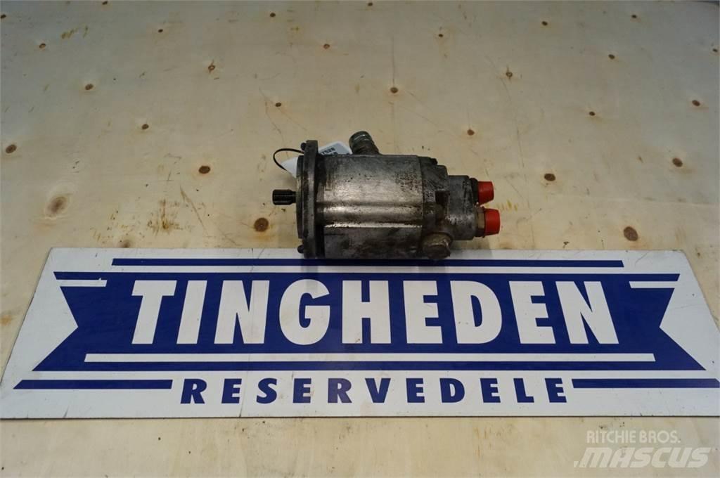 Hydrema 906B Componenti idrauliche