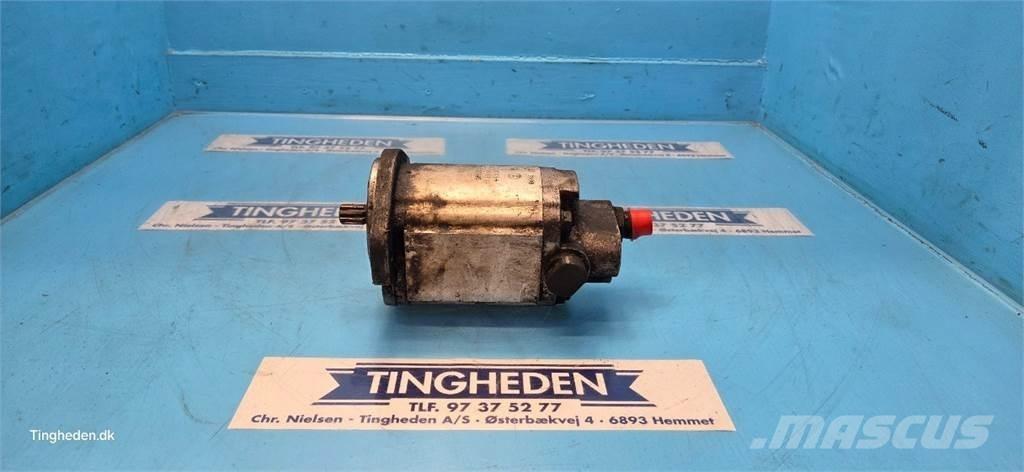 Hydrema 906B Componenti idrauliche