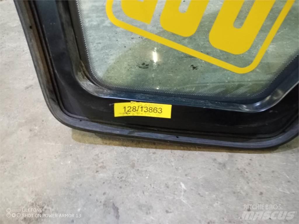 JCB 4CX Cabine e interni