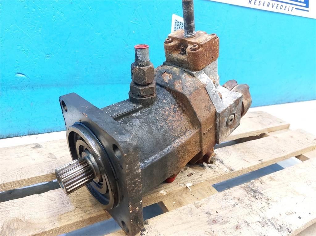 JCB 560-80 Componenti idrauliche