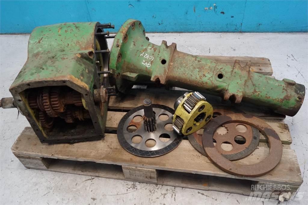 John Deere 1042 Trasmissione