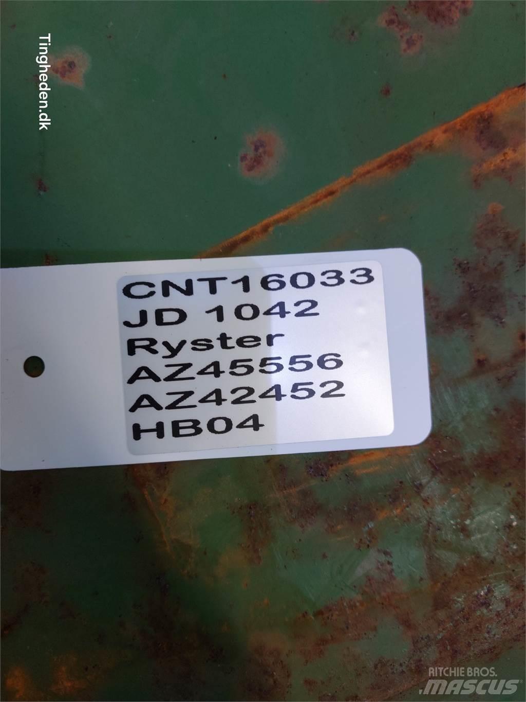 John Deere 1042 Accessori per mietitrebbiatrici