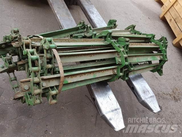 John Deere 1052 Accessori per mietitrebbiatrici