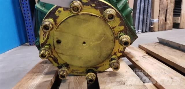 John Deere 1065 Accessori per mietitrebbiatrici