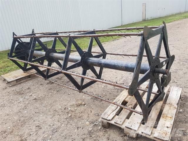 John Deere 1065 Accessori per mietitrebbiatrici