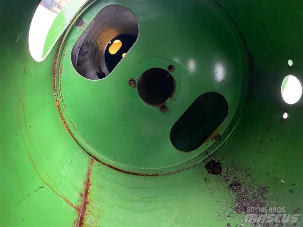 John Deere 1065 Accessori per mietitrebbiatrici