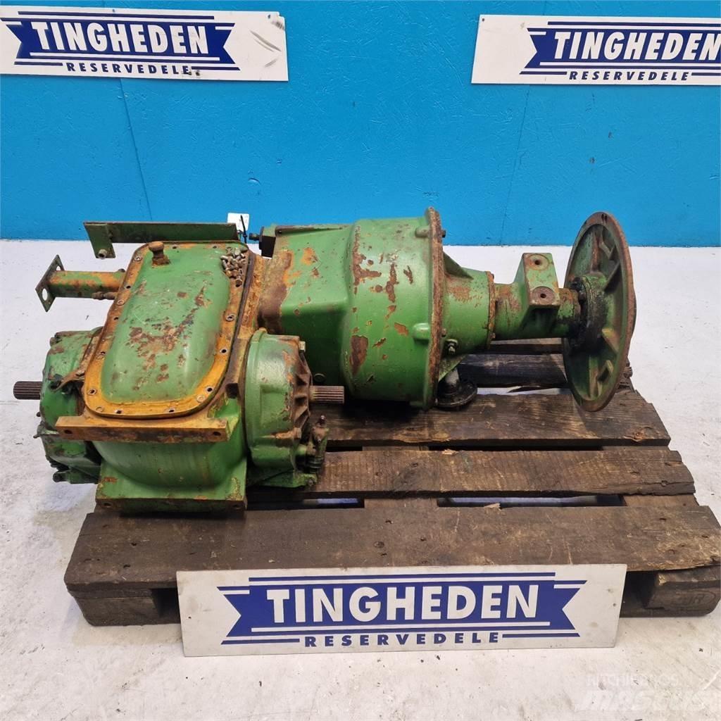 John Deere 1065 Trasmissione