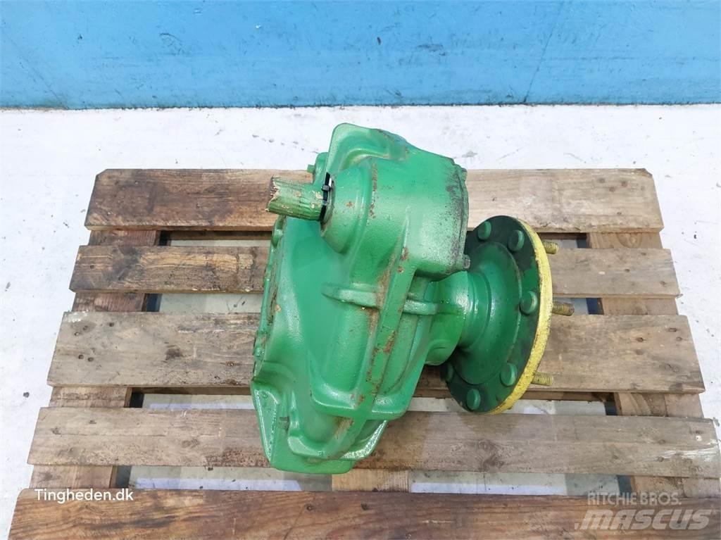 John Deere 1065 Accessori per mietitrebbiatrici