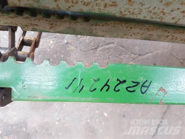 John Deere 1075 Accessori per mietitrebbiatrici