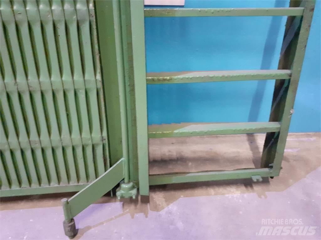 John Deere 1075 Accessori per mietitrebbiatrici