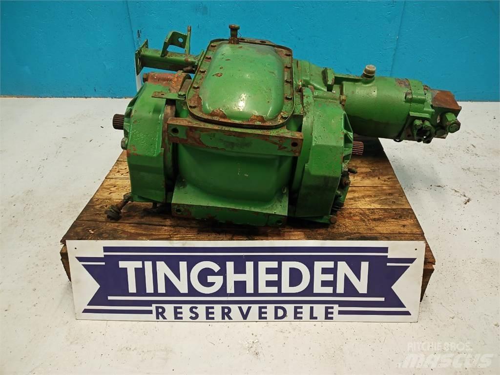 John Deere 1075 Trasmissione