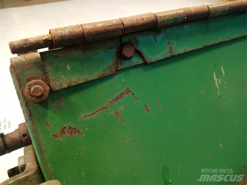 John Deere 1075 Accessori per mietitrebbiatrici