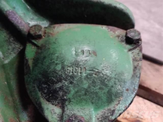 John Deere 1085 Accessori per mietitrebbiatrici
