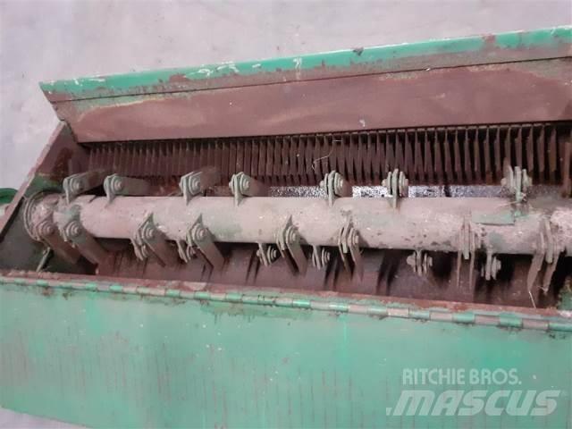 John Deere 1085 Accessori per mietitrebbiatrici