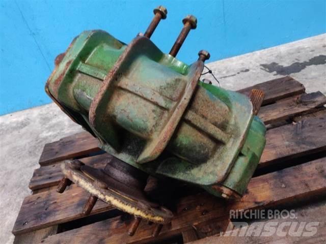 John Deere 1085 Accessori per mietitrebbiatrici