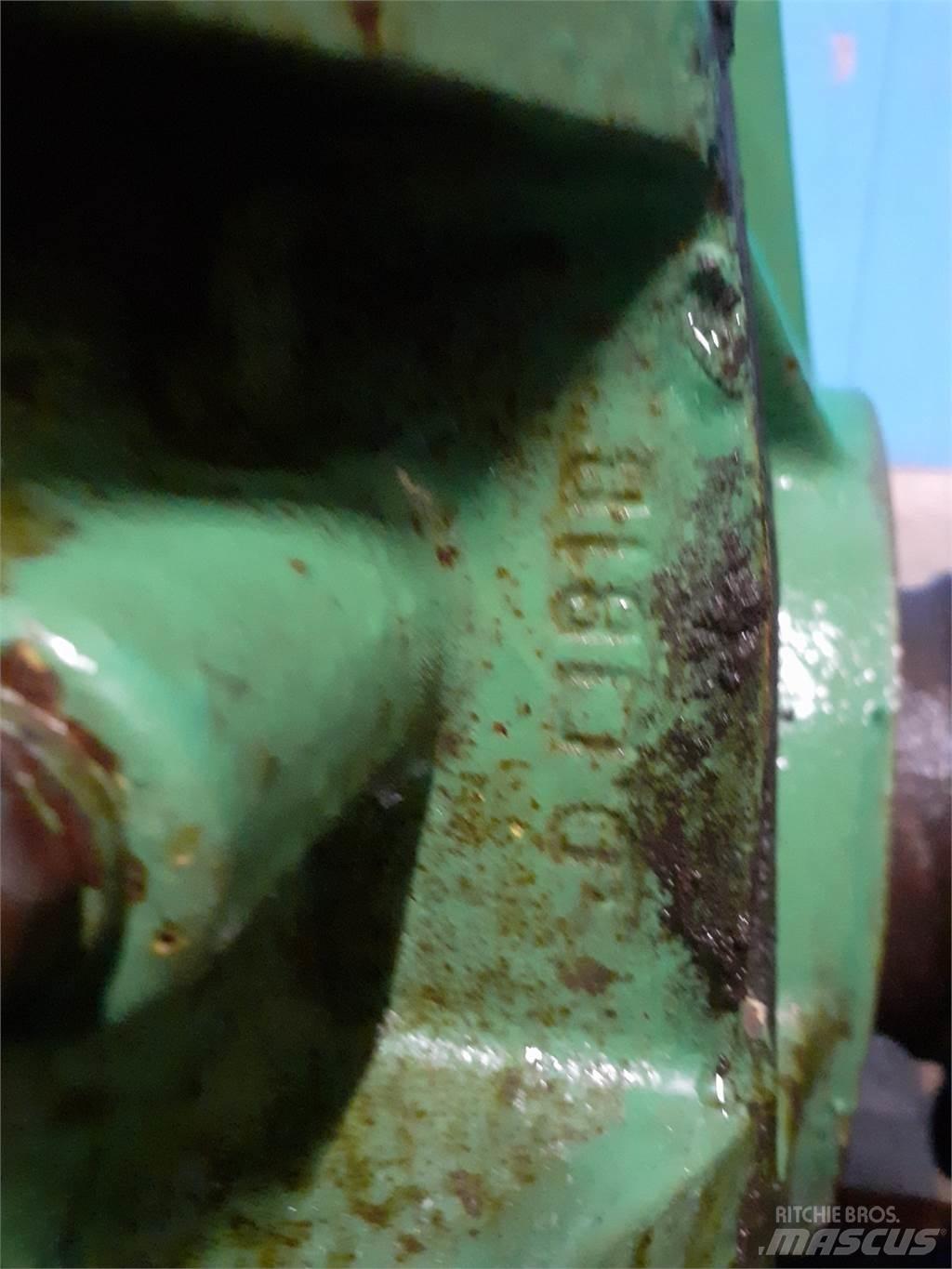John Deere 1085 Accessori per mietitrebbiatrici