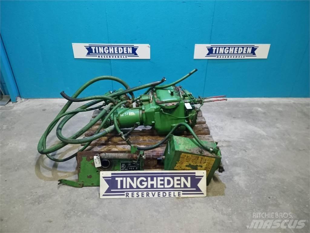 John Deere 1085 Trasmissione