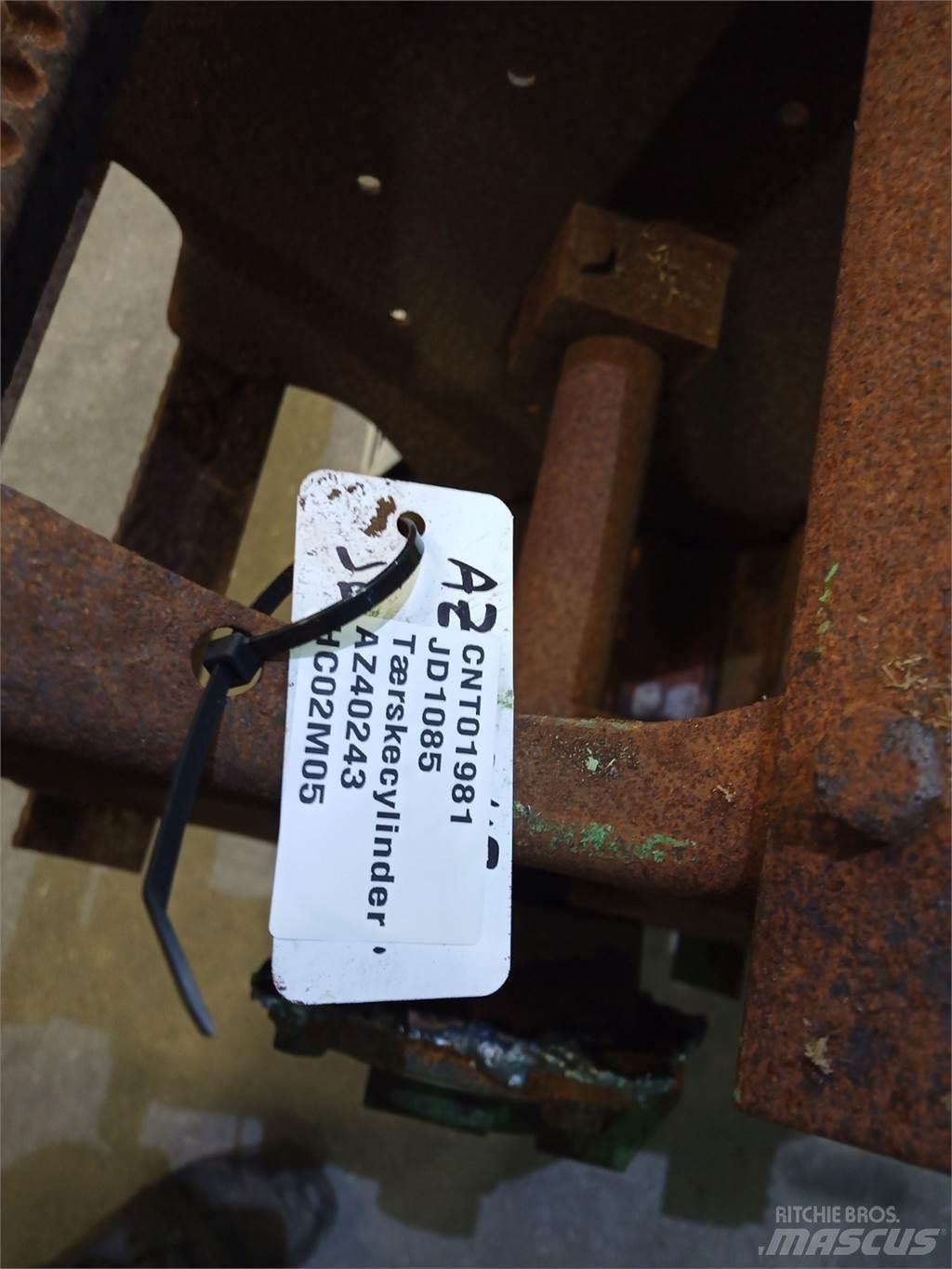 John Deere 1085 Accessori per mietitrebbiatrici