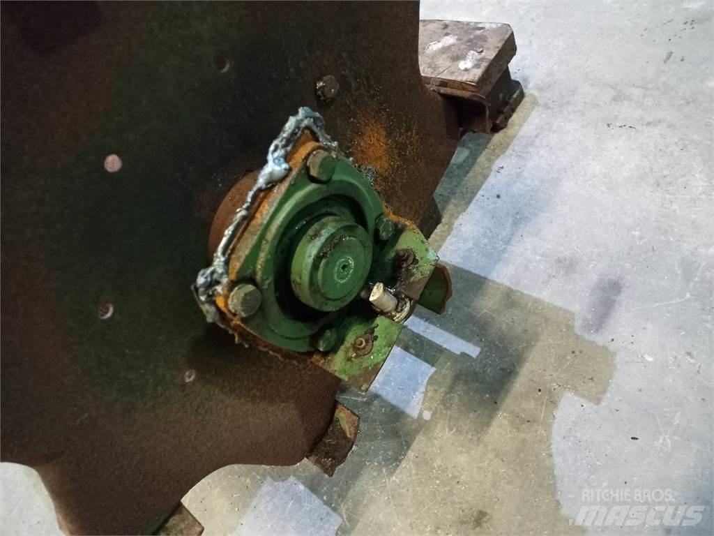 John Deere 1085 Accessori per mietitrebbiatrici