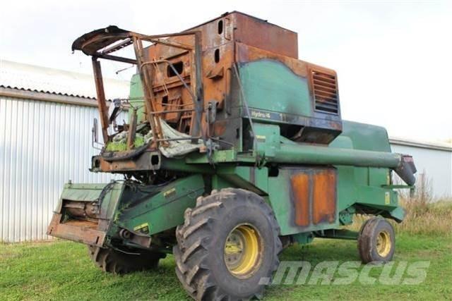 John Deere 1177 Mietitrebbiatrici