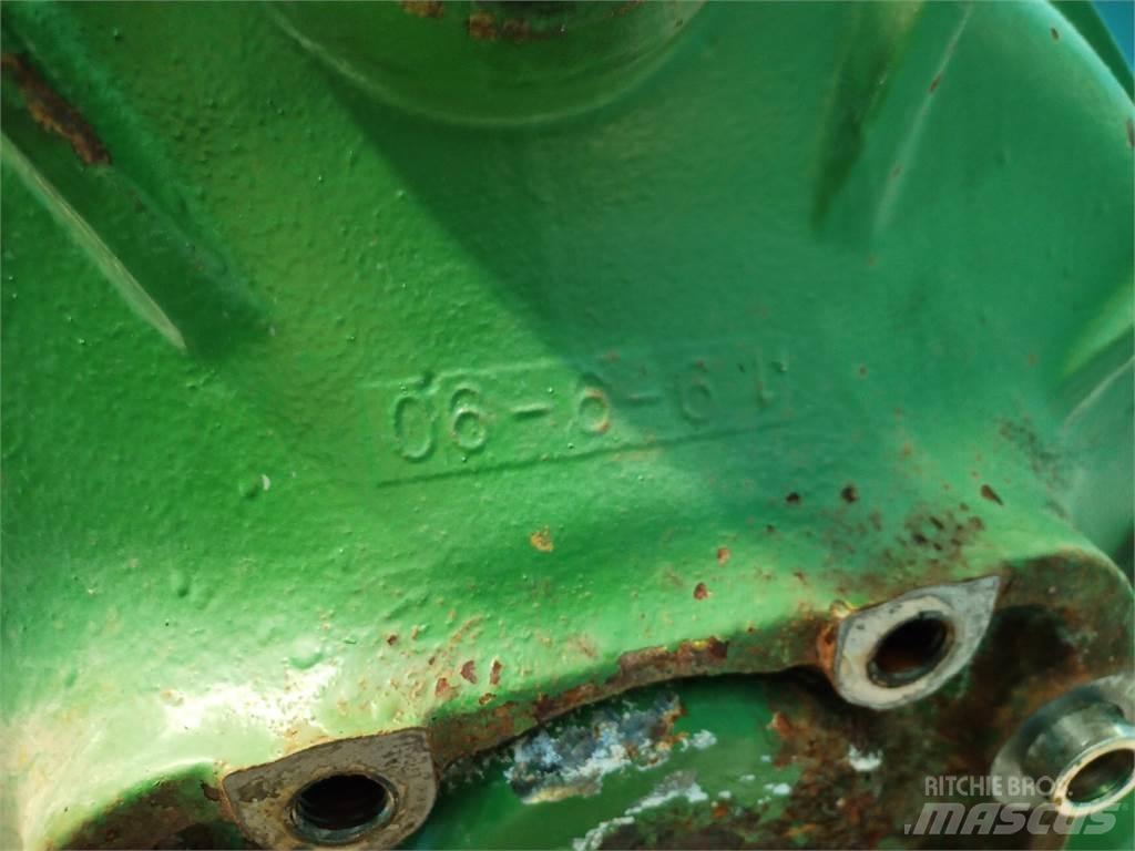 John Deere 1177 Accessori per mietitrebbiatrici