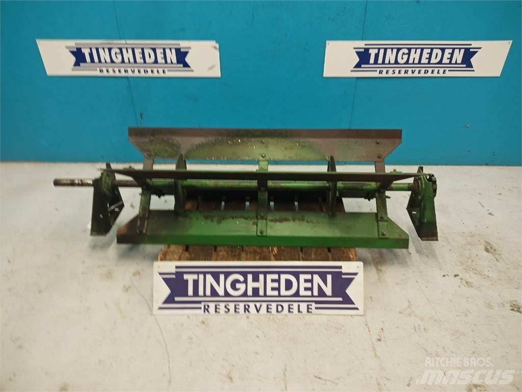 John Deere 1177 Spargisabbia e spargisale