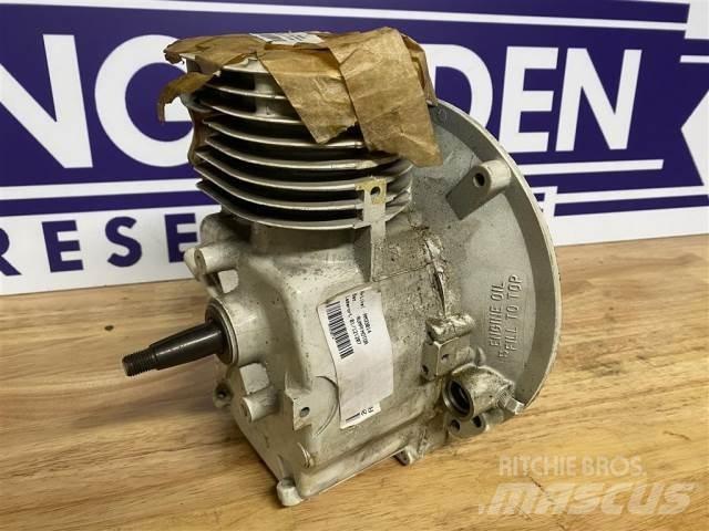 John Deere 19 Trattorini tagliaerba