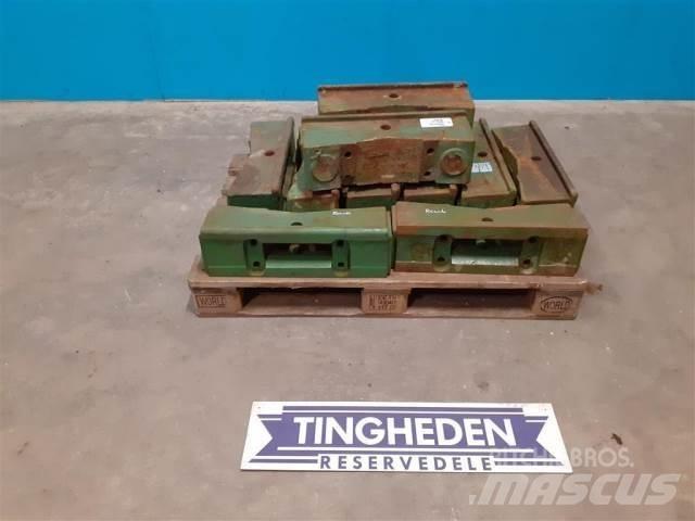 John Deere 2040 Zavorre anteriori