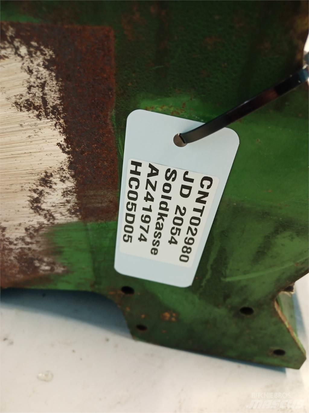 John Deere 2054 Spargisabbia e spargisale