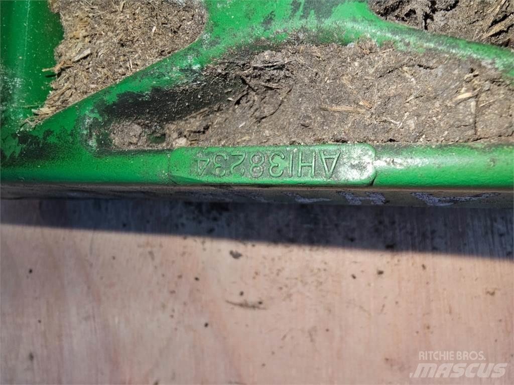 John Deere 2054 Spargisabbia e spargisale