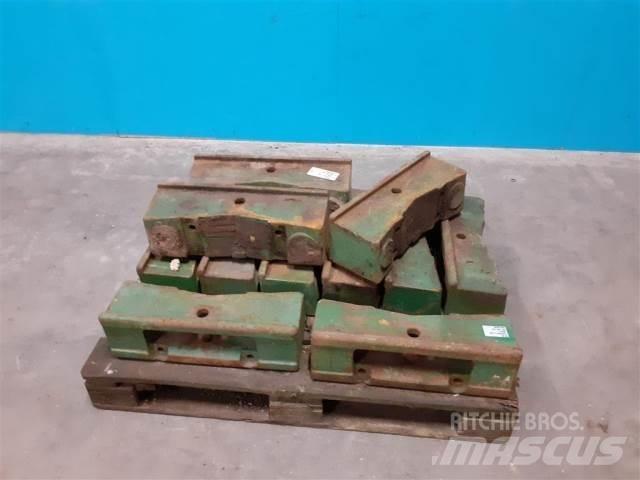 John Deere 2140 Zavorre anteriori