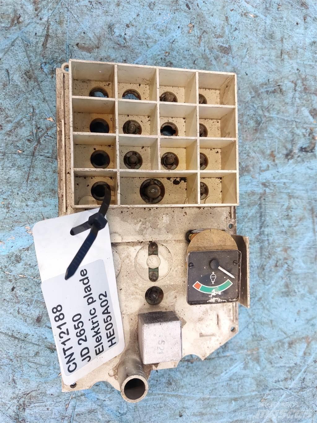 John Deere 2650 Cabine e interni