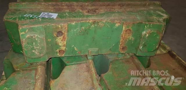 John Deere 3040 Zavorre anteriori