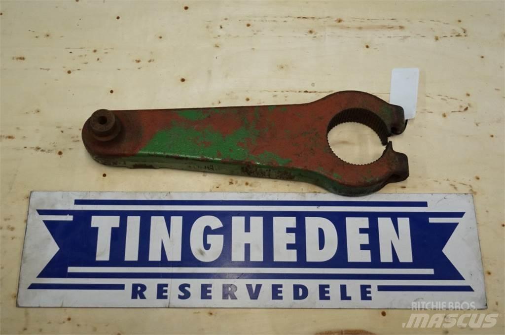 John Deere 327 Rimorchi per balle