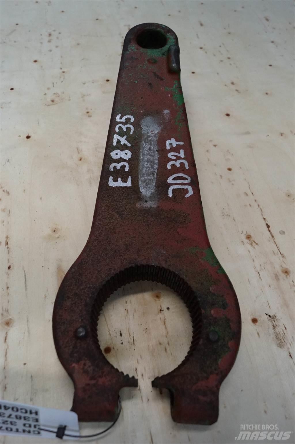 John Deere 327 Rimorchi per balle