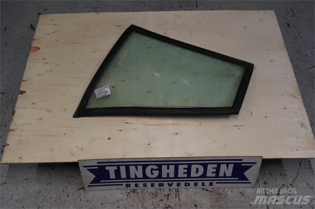 John Deere 4240 Cabine e interni