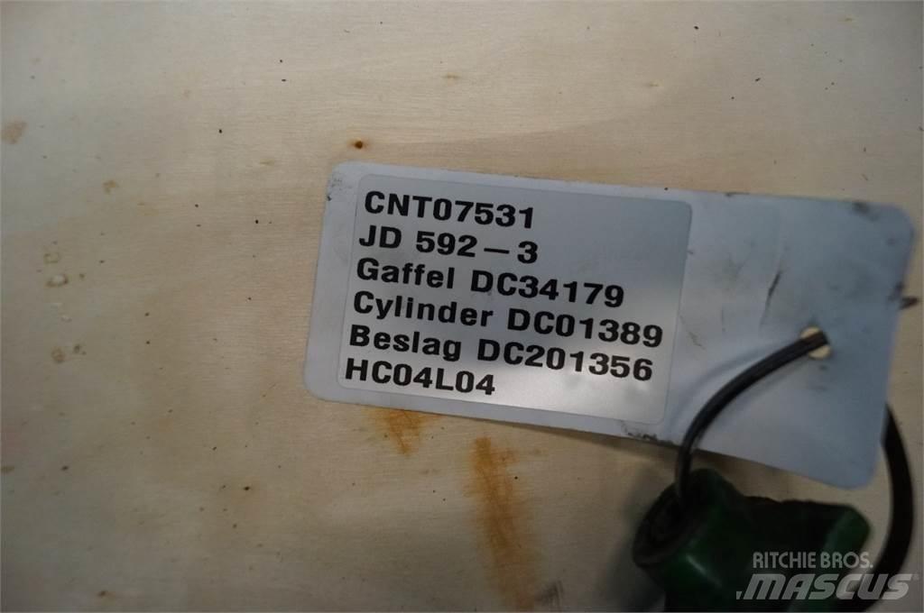John Deere 592 Altri macchinari per falciare e trinciare
