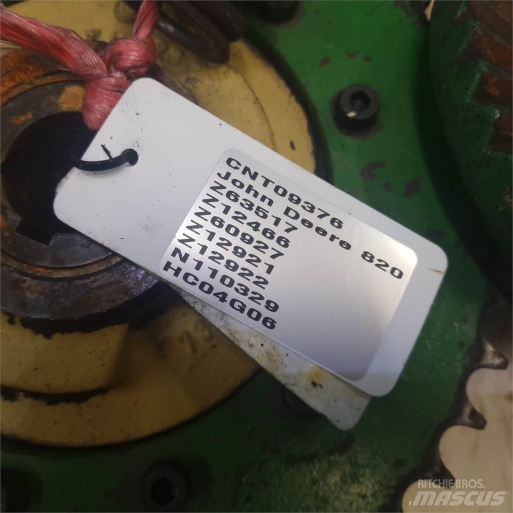 John Deere 820 Accessori per mietitrebbiatrici