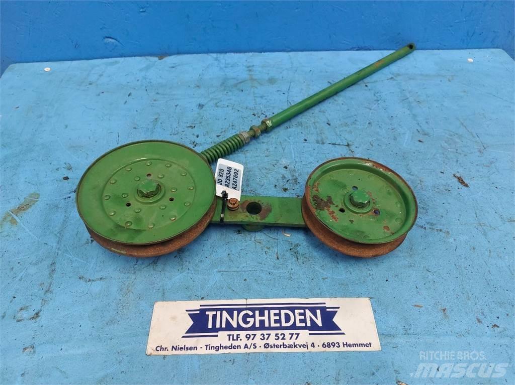 John Deere 820 Accessori per mietitrebbiatrici
