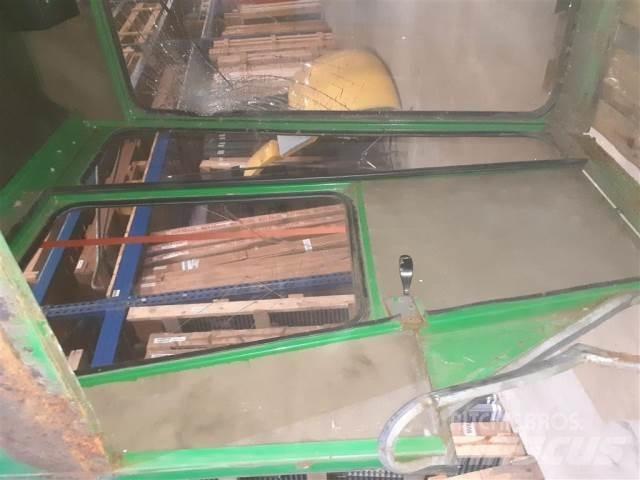 John Deere 955 Cabine e interni