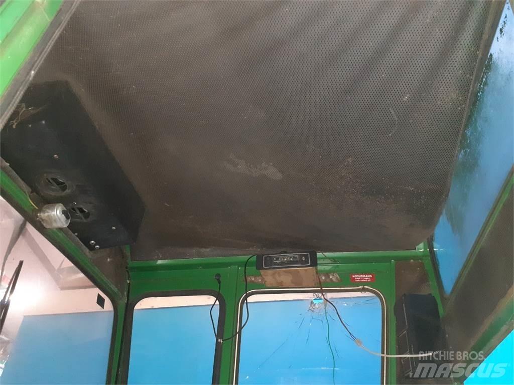 John Deere 955 Cabine e interni
