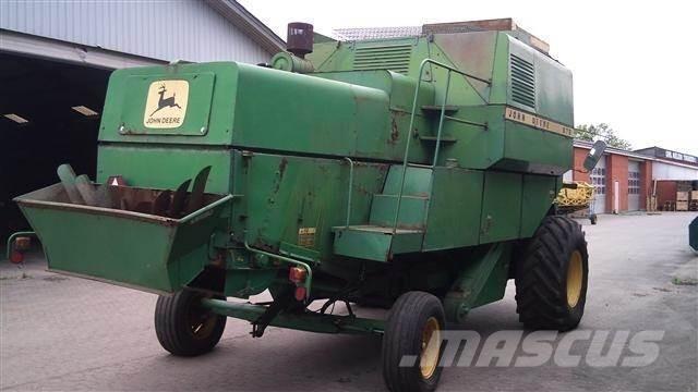 John Deere 975 Mietitrebbiatrici