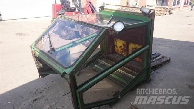 John Deere 975 Cabine e interni