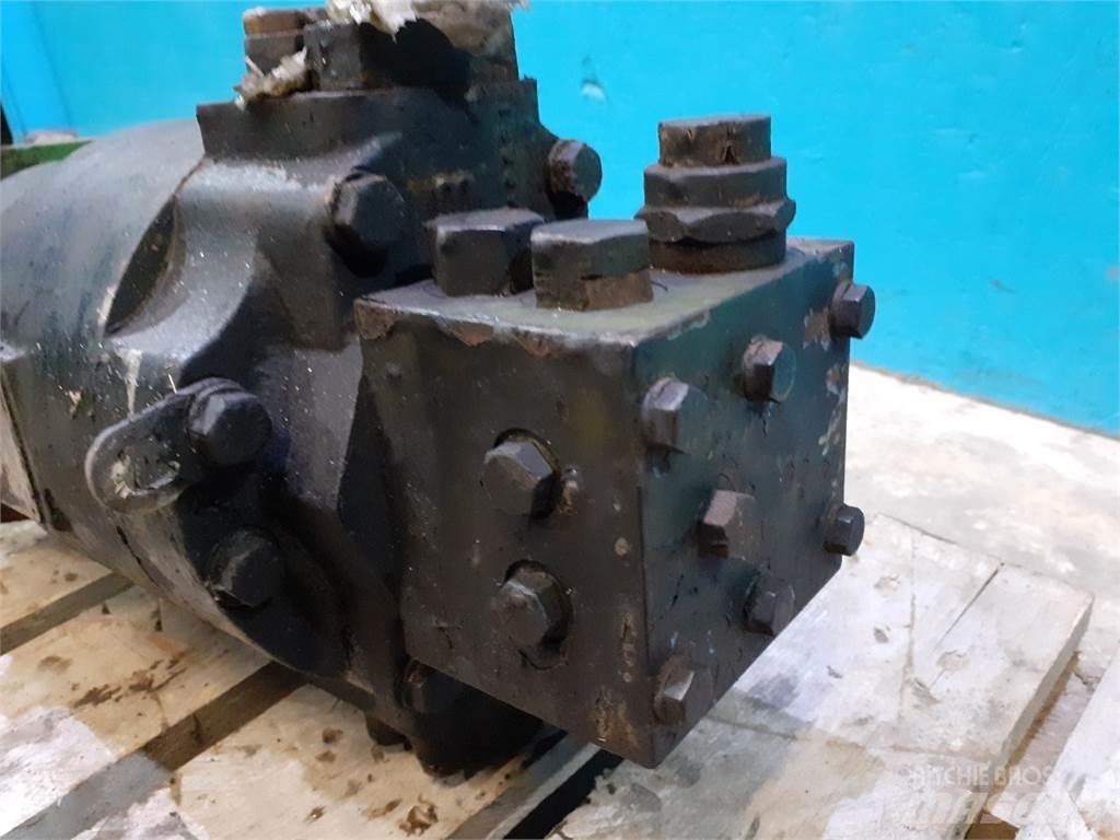 John Deere 975 Componenti idrauliche