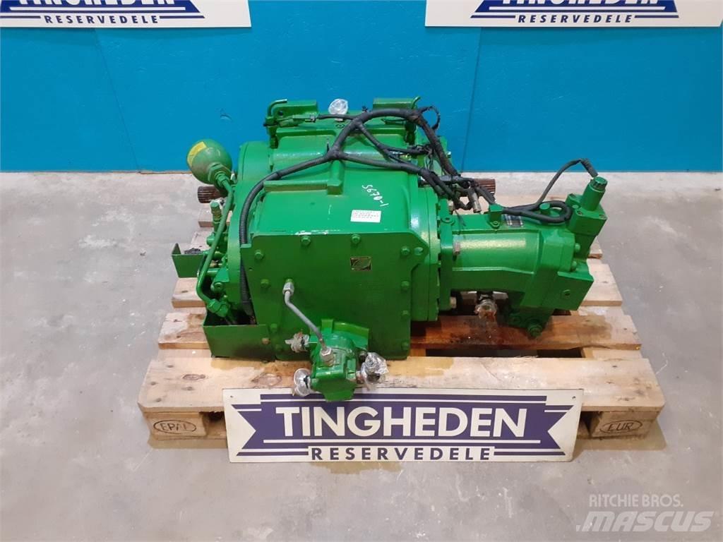 John Deere S670 Trasmissione