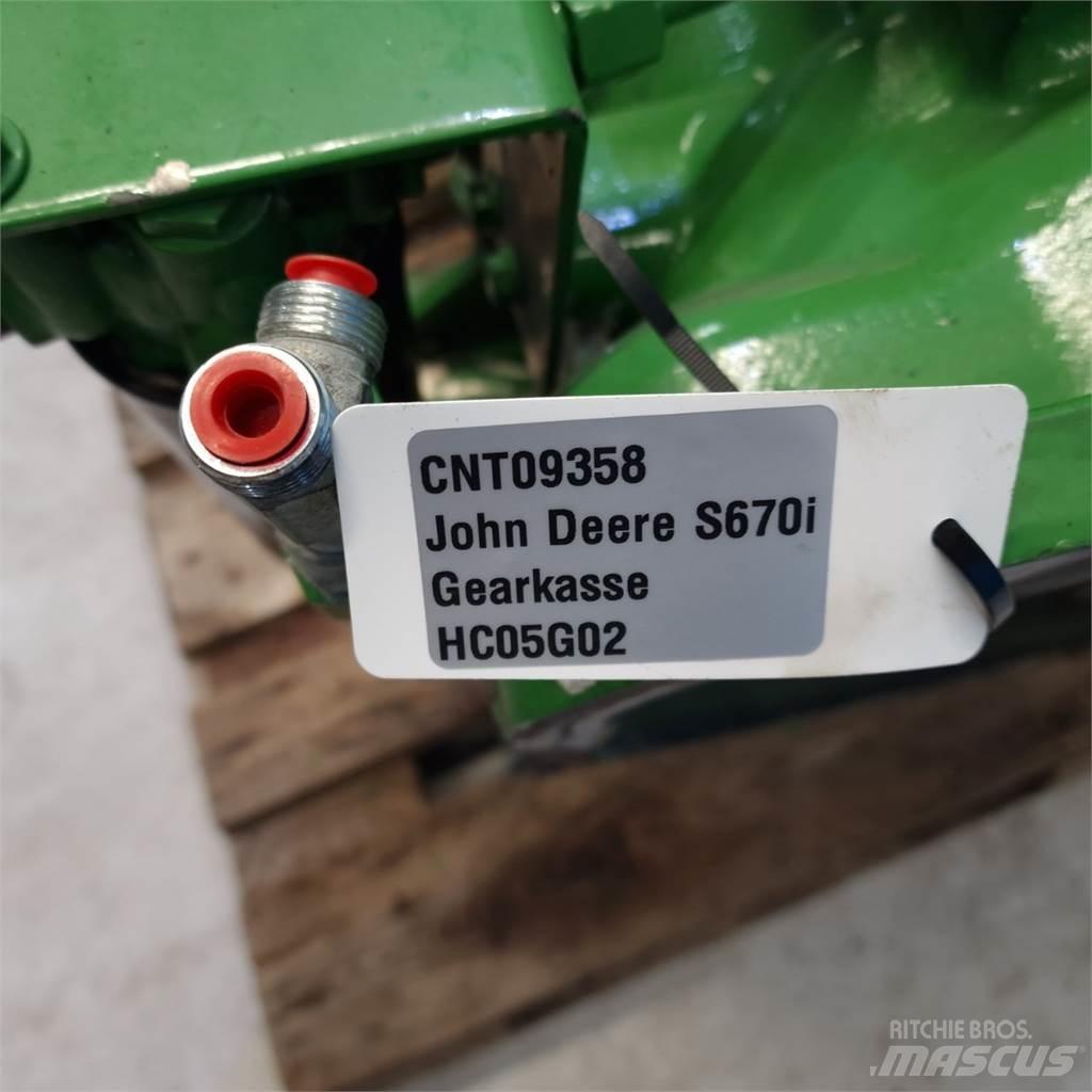 John Deere S670 Trasmissione