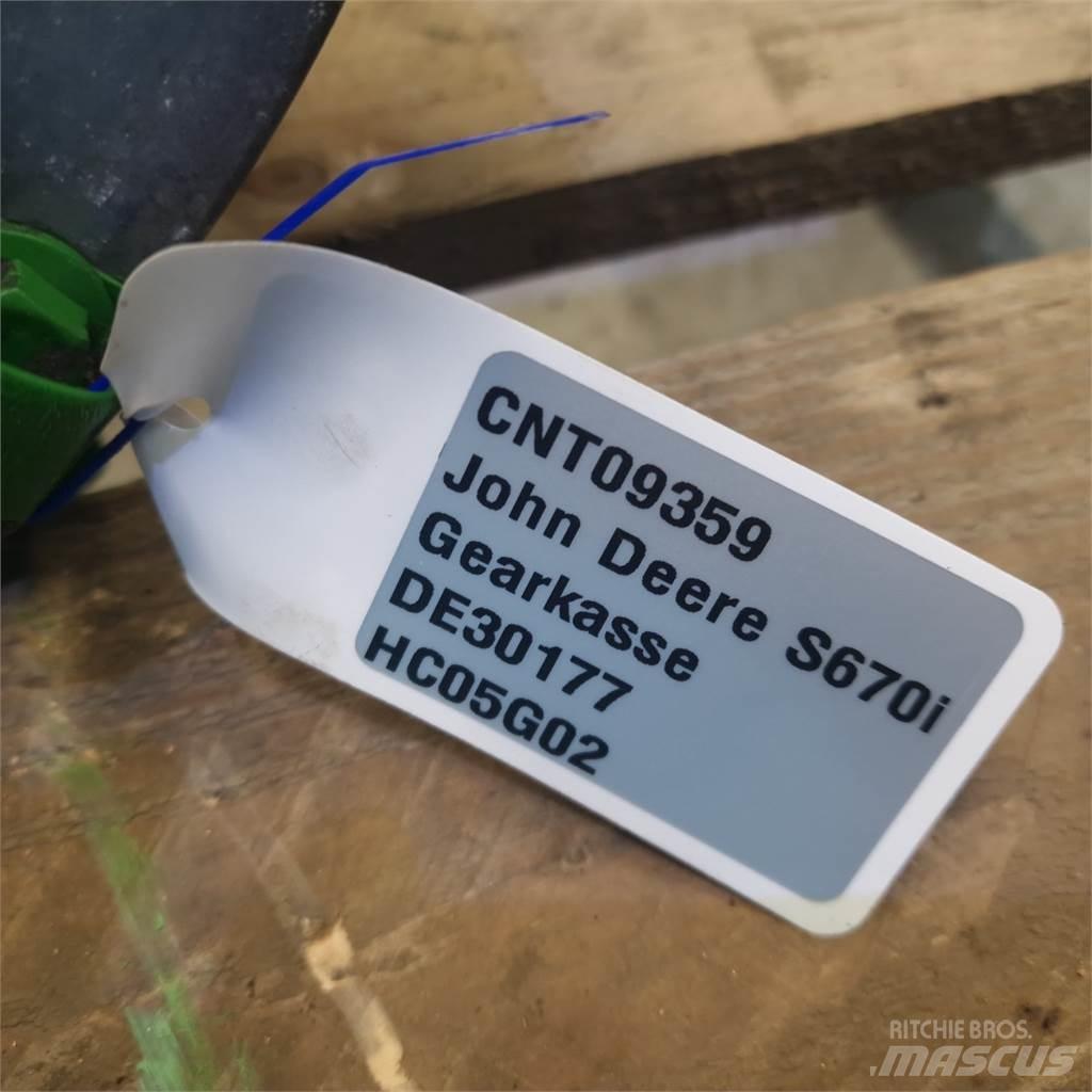 John Deere S670 Trasmissione