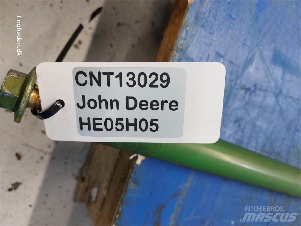 John Deere S670 Spargisabbia e spargisale